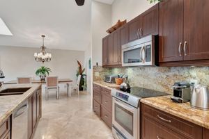 7724 GLENDEVON LN, DELRAY BEACH, FL