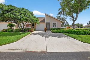 8129 SPRINGTREE RD, BOCA RATON, FL