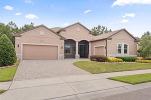 8348 BRIDGEPORT BAY CIR, MOUNT DORA, FL