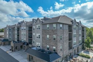 141 SAUNDERSVILLE RD APT 1408, HENDERSONVILLE, TN