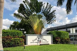 7867 GOLF CIRCLE DR 209, MARGATE, FL