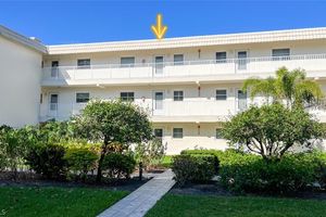3150 BINNACLE DR # 3B, NAPLES, FL