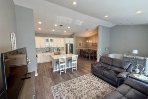310 NARRAGANSETT VILLAS DR, LINDENHURST, NY