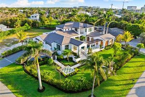 330 HAWSER LN, NAPLES, FL