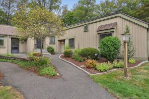 968 HERITAGE VLG D, SOUTHBURY, CT