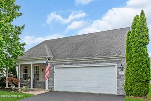 5 MINOT LIGHT CT, BARNEGAT, NJ