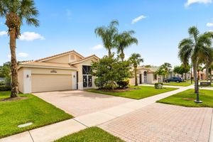 8932 AGLIANA CIR, BOYNTON BEACH, FL