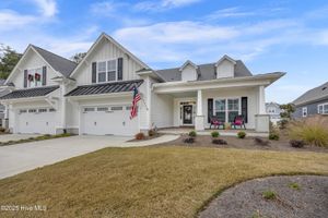 8224 CENTERWOOD DR, LELAND, NC
