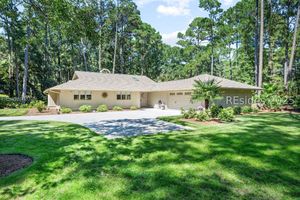 8 BROWN THRASHER RD, HILTON HEAD ISLAND, SC
