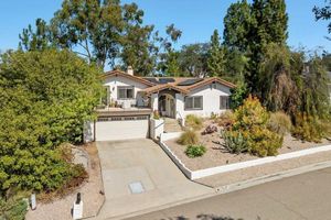 10512 MOON VIEW WAY, ESCONDIDO, CA