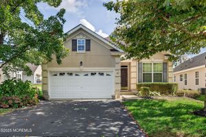 18 HARTACK RD, MANALAPAN, NJ