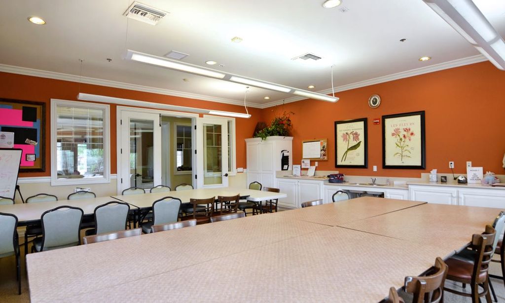 Arts & Crafts Studio