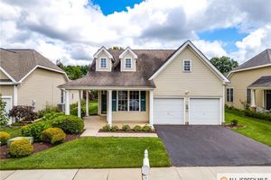 11 HAGERTY LN, CRANBURY, NJ