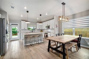 2014 FLAMETREE AVE, NEW BRAUNFELS, TX