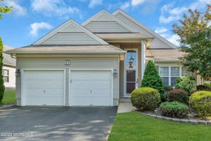 21 MEDICI DR, MANCHESTER, NJ