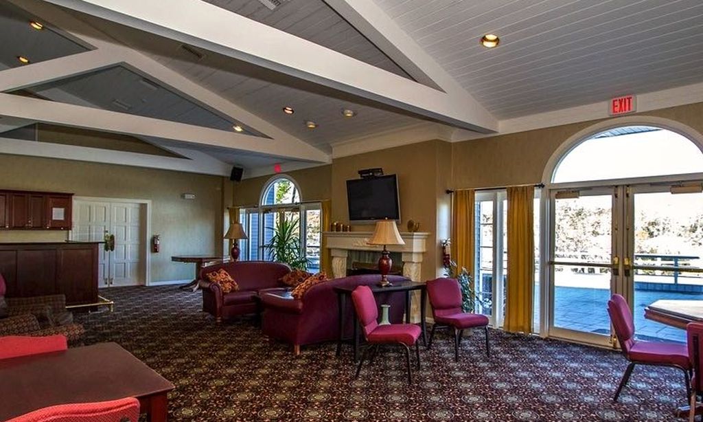 Clubhouse Lobby