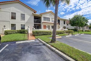 9692 SILLS DR 103, BOYNTON BEACH, FL