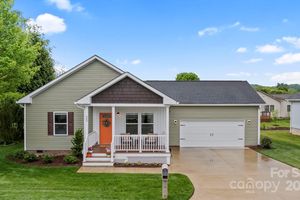 343 BEECHNUT DR, HENDERSONVILLE, NC
