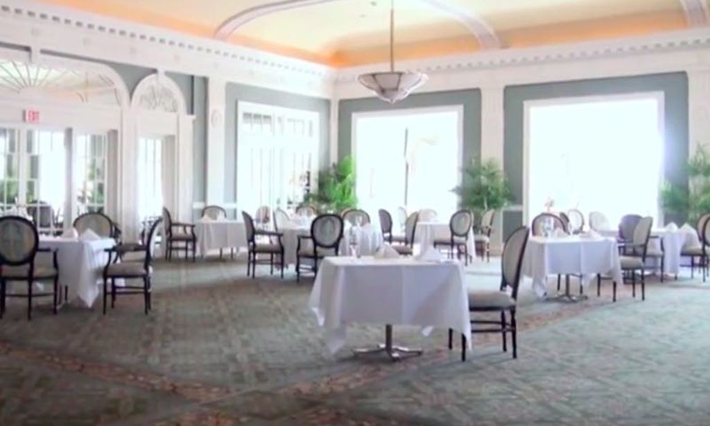 Private & Public Dining Rooms