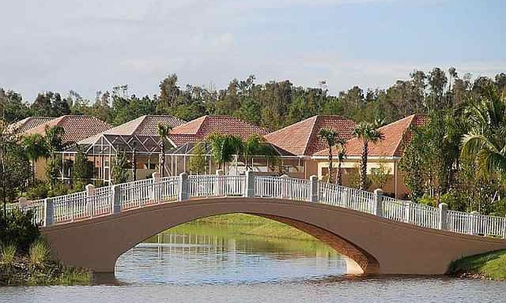 Venetian-Style Bridges