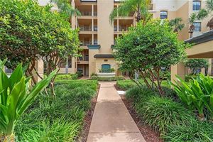 , NAPLES, FL