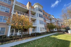 3104 POINTE GATE DR, LIVINGSTON, NJ