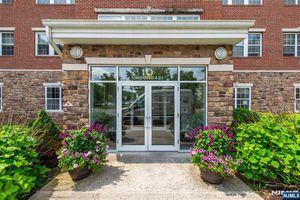 10315 WARRENS WAY, WANAQUE, NJ
