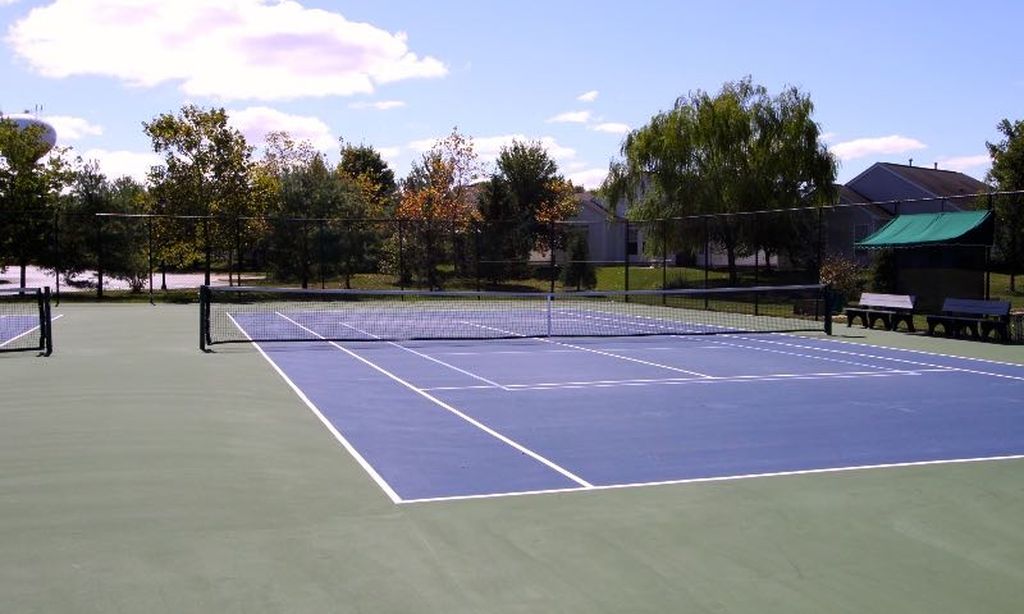 2 Tennis Courts