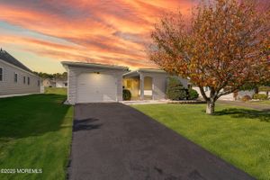 42 SIDNEY CT, BRICK, NJ