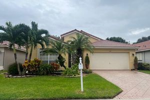 5820 ROYAL CLUB DR, BOYNTON BEACH, FL