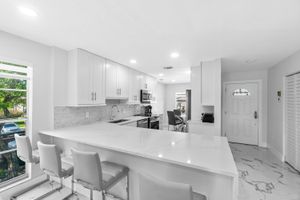 6 STRATFORD DR D, BOYNTON BEACH, FL