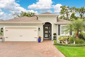 241 OLD MOSS CIR, DELAND, FL