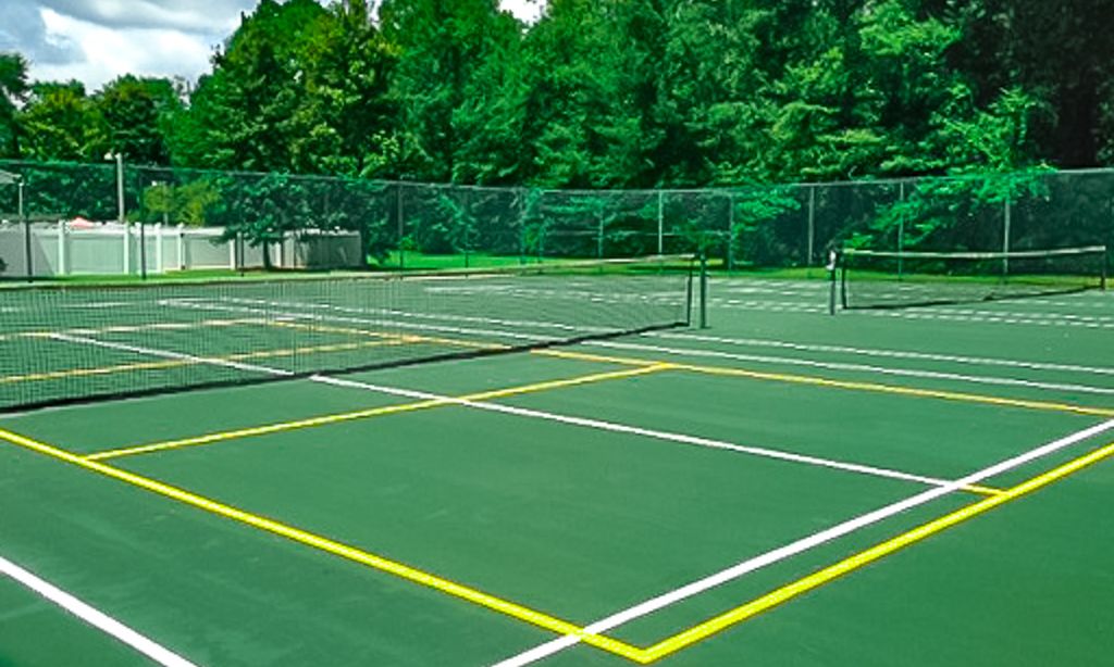 2 Tennis Courts