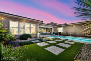 10018 REGENCY SQUARE AVE, LAS VEGAS, NV