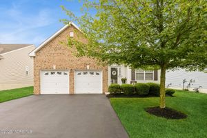 10 INKBERRY LN, HOWELL, NJ