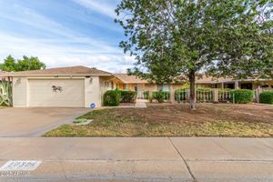 10304 W KINGSWOOD CIR, SUN CITY, AZ