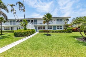 2430 S FEDERAL HWY 10, BOYNTON BEACH, FL