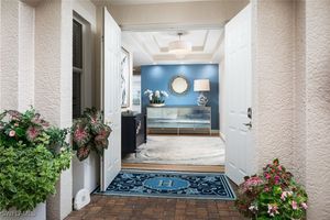 575 AVELLINO ISLES CIR # 102, NAPLES, FL