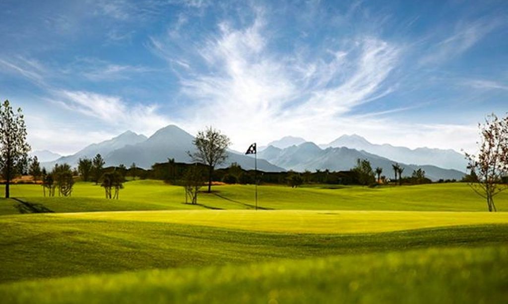 18-Hole Championship Golf Course