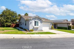 8760 MANN LN, HEMET, CA