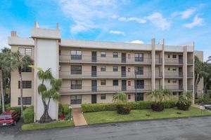 4760 LUCERNE LAKES 104 BLVD 104, LAKE WORTH, FL