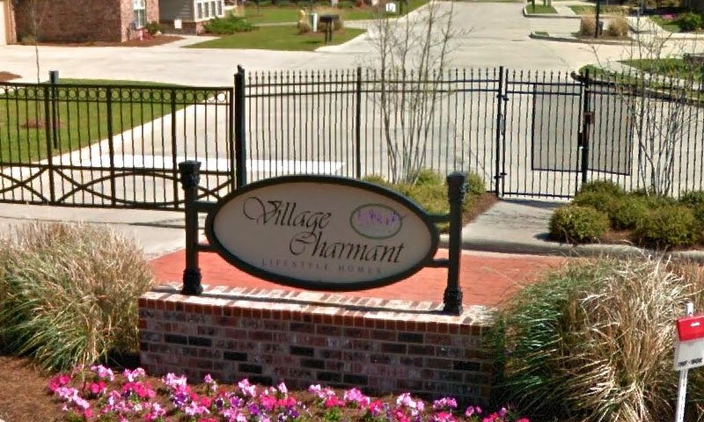 Village Charmant - Baton Rouge, LA
