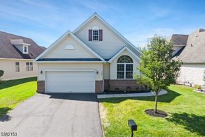 152 CANAL WALK BLVD, SOMERSET, NJ