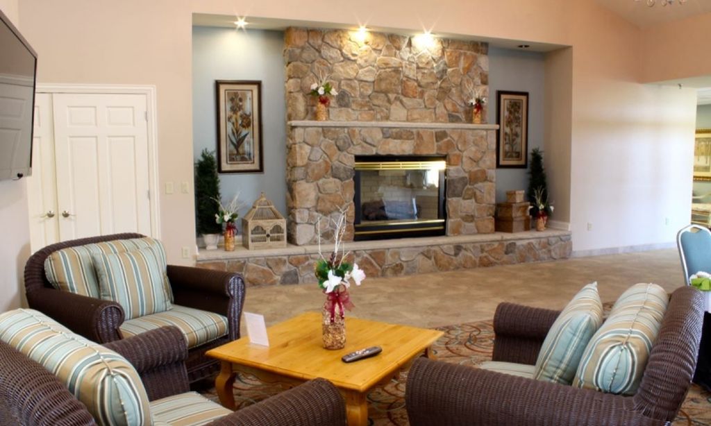 Fireplace Lounge