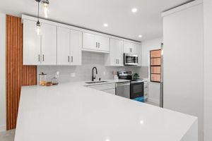 9293 VISTA DEL LAGO APT 15C, BOCA RATON, FL