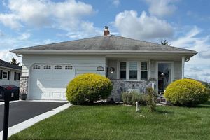 15 TIVOLI ST, TOMS RIVER, NJ