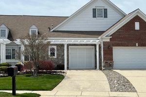 21 SPARROW DR, HAMILTON, NJ