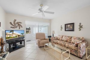 2832 CROSLEY DR E, WEST PALM BEACH, FL