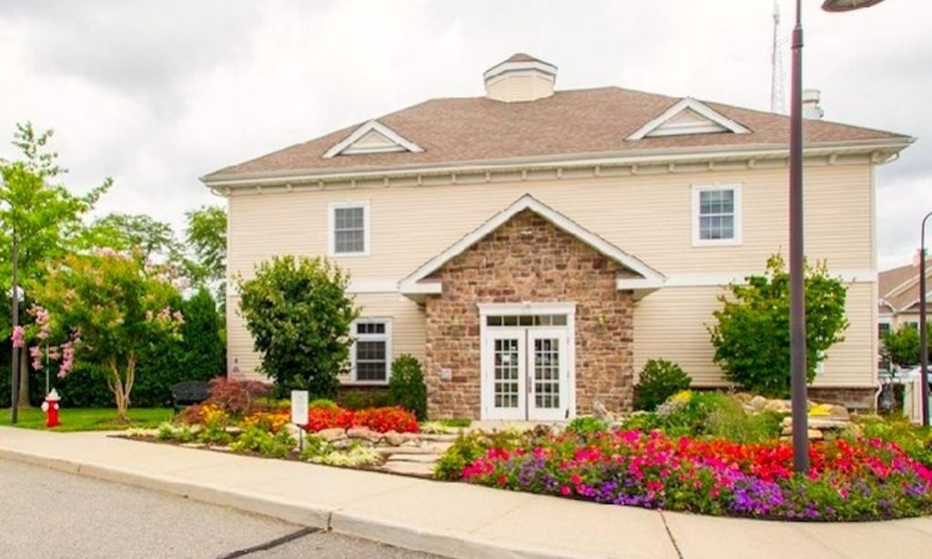 Clubhouse - 2,000 Sq. Ft.