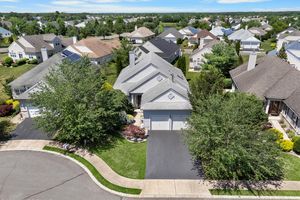 6 BOTICELLI CT, MANCHESTER, NJ